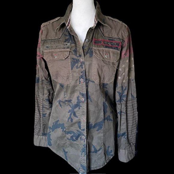 Affliction Black Premium Camo Button Up Women's Shirt - Picture 1 of 11